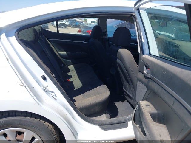 Продажа на аукционе авто 2019 Hyundai Elantra Se, vin: 5NPD74LF8KH425945, номер лота: 45094850
