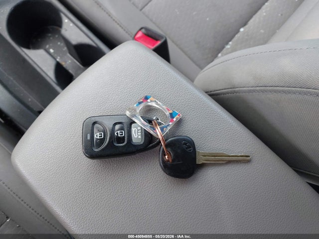2020 Hyundai Elantra Sel მანქანა იყიდება აუქციონზე, vin: 5NPD84LF4LH573086, აუქციონის ნომერი: 45094855