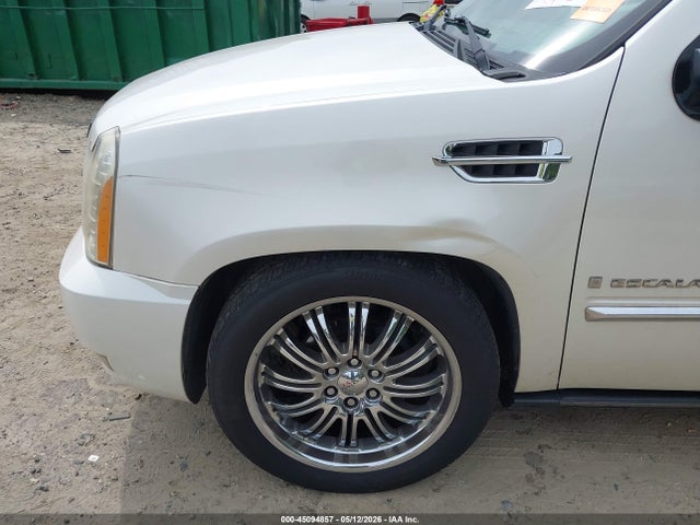 Продажа на аукционе авто 2008 Cadillac Escalade Esv Standard, vin: 1GYFK668X8R173059, номер лота: 45094857