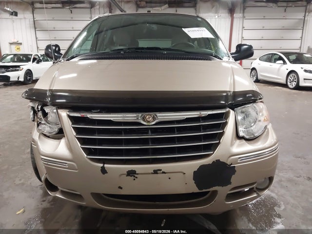 45094943 :رقم المزاد ، 2A4GP64LX6R915626 vin ، 2006 Chrysler Town & Country Limited مزاد بيع