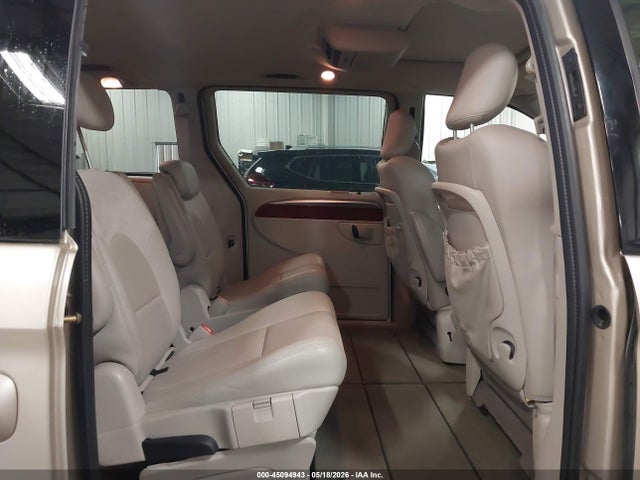 45094943 :رقم المزاد ، 2A4GP64LX6R915626 vin ، 2006 Chrysler Town & Country Limited مزاد بيع