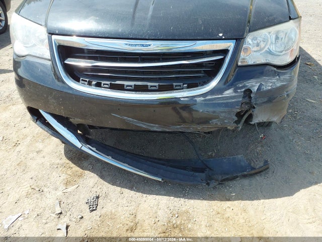 2013 Chrysler Town & Country Touring მანქანა იყიდება აუქციონზე, vin: 2C4RC1BG6DR653331, აუქციონის ნომერი: 45095004