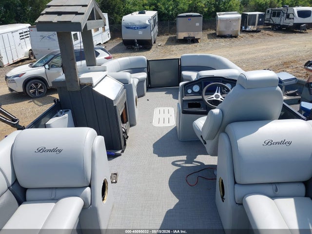 Продажа на аукционе авто 2020 Bentley 243 Navigator, vin: BAG03686E020, номер лота: 45095032