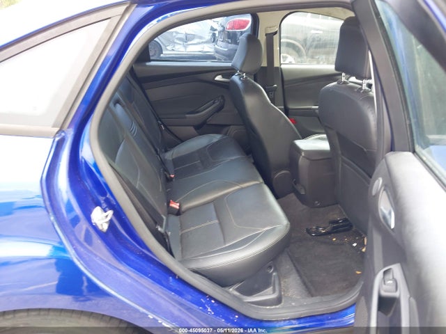 2015 Ford Focus Se მანქანა იყიდება აუქციონზე, vin: 1FADP3F20FL267949, აუქციონის ნომერი: 45095037