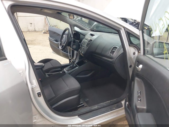 Aukcja sprzedaży 2017 Kia Forte Lx, vin: KNAFK5A87H5683378, numer aukcji: 45095049