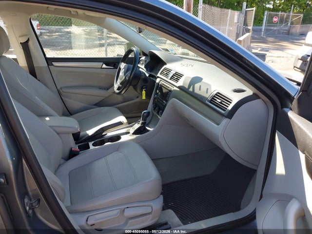 45095085 :رقم المزاد ، 1VWBN7A32EC073868 vin ، 2014 Volkswagen Passat 2.0l Tdi Se مزاد بيع