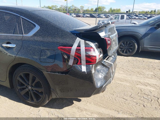 2017 Nissan Altima 2.5 Sr მანქანა იყიდება აუქციონზე, vin: 1N4AL3APXHC479469, აუქციონის ნომერი: 45095098