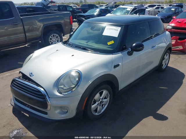Mini Hardtop Cooper 2016 WMWXP5C56G3B76588 Image 2