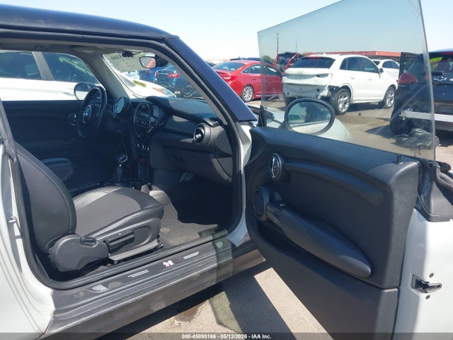 Mini Hardtop Cooper 2016 WMWXP5C56G3B76588 Image 5