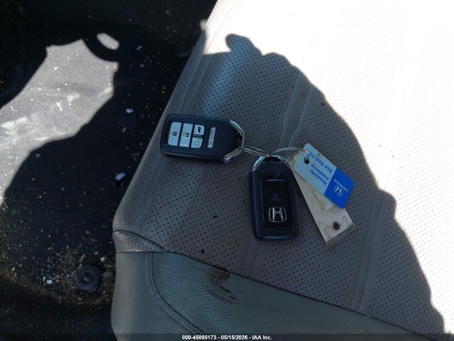 45095173 :رقم المزاد ، 5J6RW2H80HL069433 vin ، 2017 Honda Cr-v Ex-l/ex-l Navi مزاد بيع