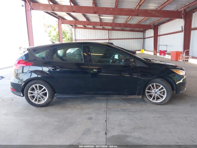 1FADP3K22JL241870 Ford FOCUS SE