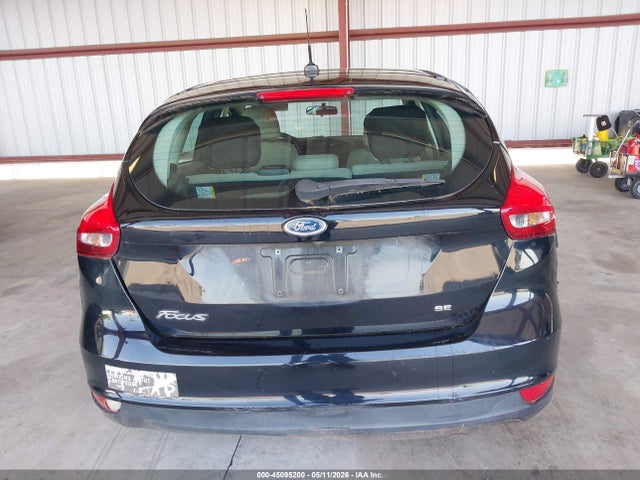 1FADP3K22JL241870 Ford FOCUS SE