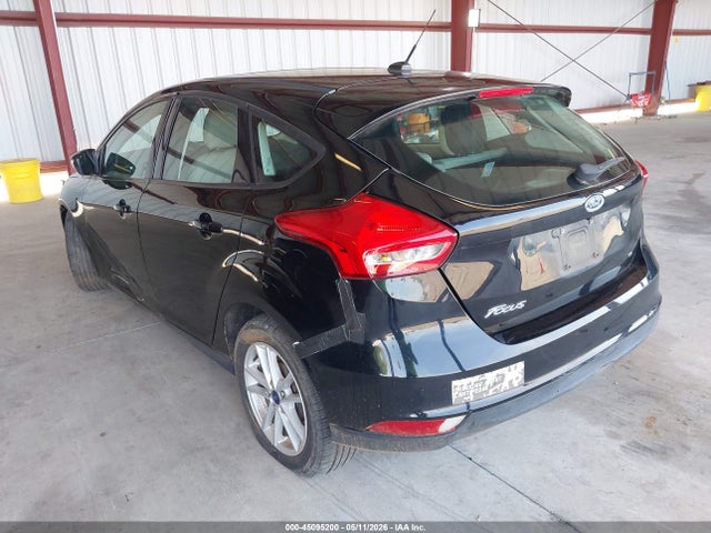 1FADP3K22JL241870 Ford FOCUS SE