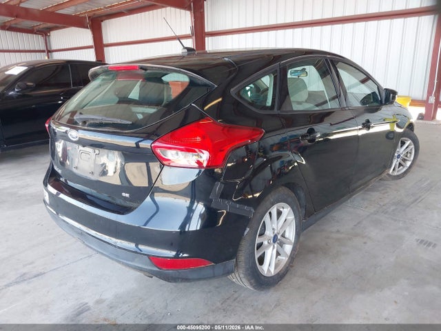 1FADP3K22JL241870 Ford FOCUS SE