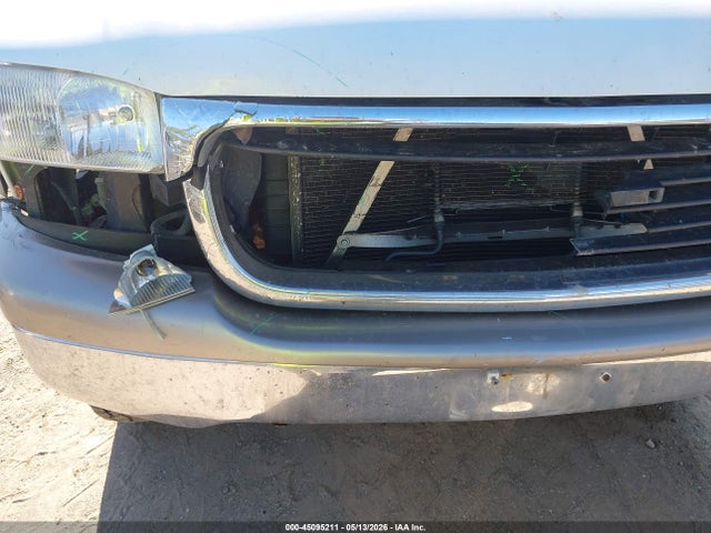 45095211 :رقم المزاد ، 2GTEK19T621122131 vin ، 2002 Gmc Sierra 1500 Sle مزاد بيع