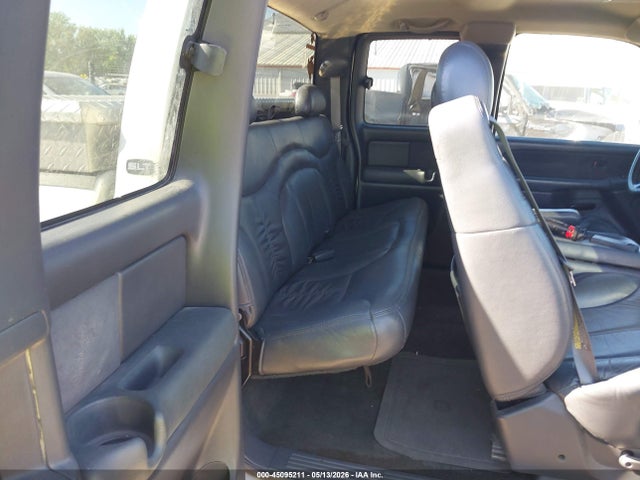 45095211 :رقم المزاد ، 2GTEK19T621122131 vin ، 2002 Gmc Sierra 1500 Sle مزاد بيع