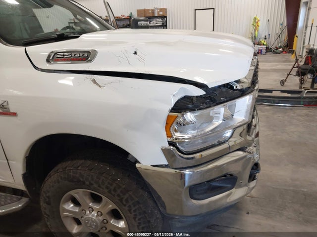 Продажа на аукционе авто 2024 Ram 2500 Big Horn  4x4 6'4 Box, vin: 3C6UR5DL8RG349125, номер лота: 45095227