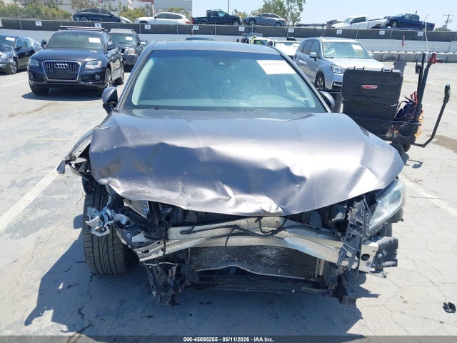 4T1B11HK1JU024167 Toyota CAMRY SE