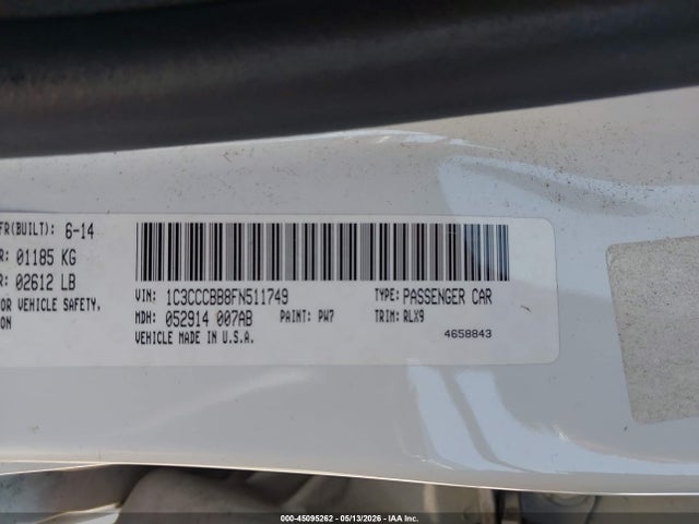 45095262 :رقم المزاد ، 1C3CCCBB8FN511749 vin ، 2015 Chrysler 200 S مزاد بيع