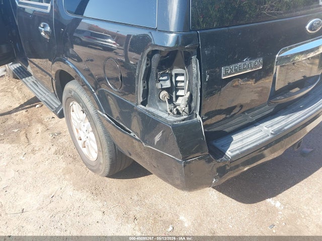 Продажа на аукционе авто 2013 Ford Expedition Limited, vin: 1FMJU1K52DEF12306, номер лота: 45095267