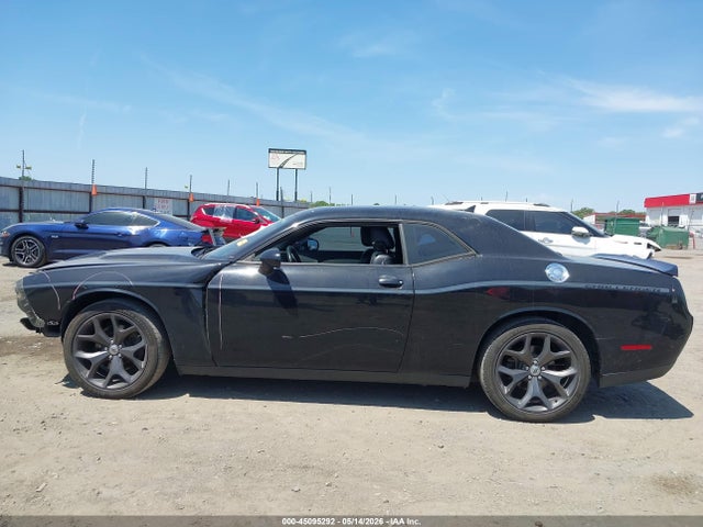 Продажа на аукционе авто 2018 Dodge Challenger Sxt Plus, vin: 2C3CDZAG1JH131909, номер лота: 45095292