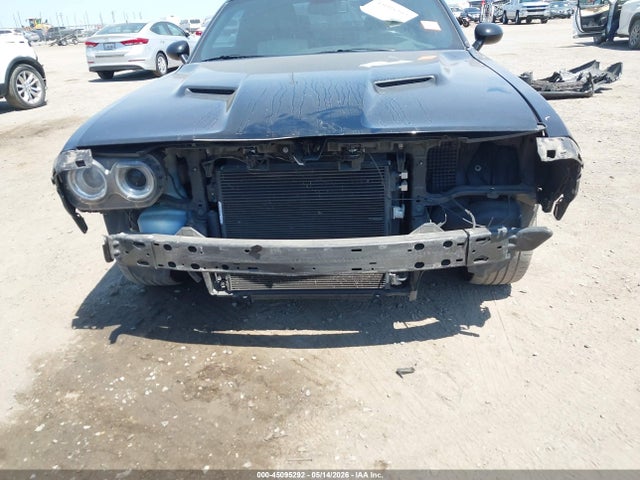 Продажа на аукционе авто 2018 Dodge Challenger Sxt Plus, vin: 2C3CDZAG1JH131909, номер лота: 45095292