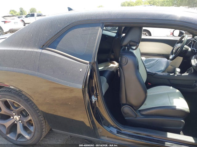 Продажа на аукционе авто 2018 Dodge Challenger Sxt Plus, vin: 2C3CDZAG1JH131909, номер лота: 45095292