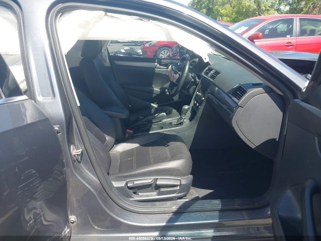 Aukcja sprzedaży 2015 Volkswagen Passat 1.8t Limited Edition, vin: 1VWAT7A34FC123348, numer aukcji: 45095379