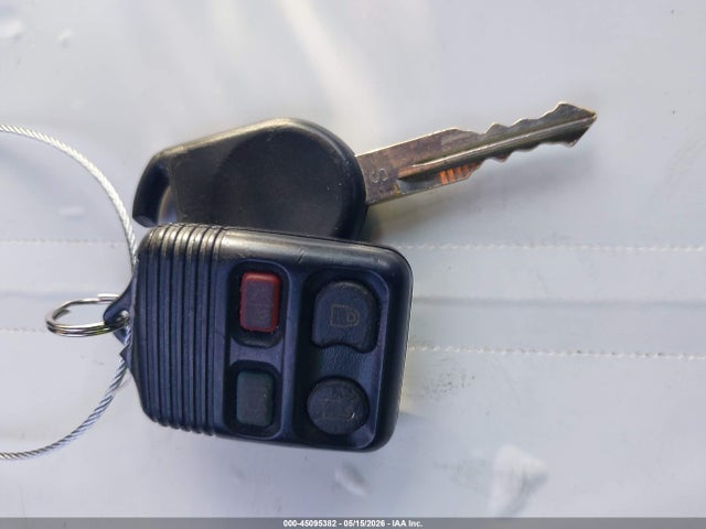 2007 Ford Mustang V6 Deluxe/v6 Premium მანქანა იყიდება აუქციონზე, vin: 1ZVFT80N475279507, აუქციონის ნომერი: 45095382