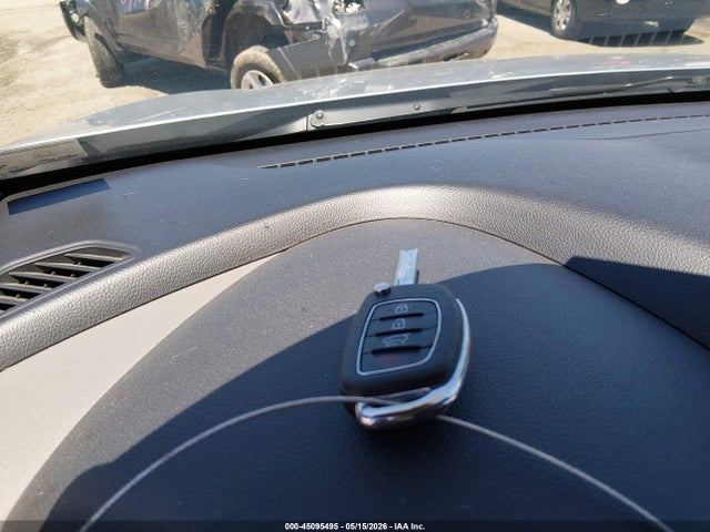 Продажа на аукционе авто 2018 Hyundai Santa Fe Sport 2.4l, vin: 5XYZTDLB5JG548767, номер лота: 45095495