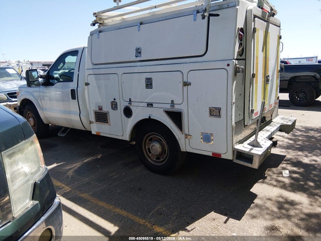 2013 Ford F-350 Xl მანქანა იყიდება აუქციონზე, vin: 1FDRF3A65DEB92658, აუქციონის ნომერი: 45095519