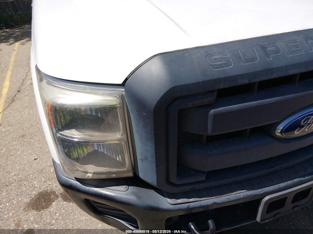 2013 Ford F-350 Xl მანქანა იყიდება აუქციონზე, vin: 1FDRF3A65DEB92658, აუქციონის ნომერი: 45095519