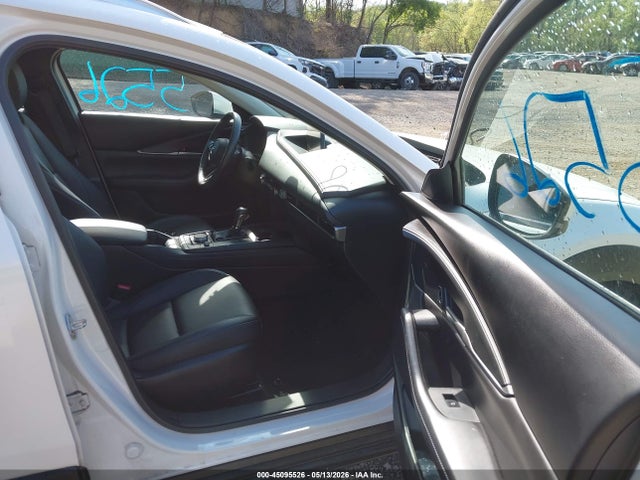 Продажа на аукционе авто 2022 Mazda Cx-30 Select, vin: 3MVDMBBL2NM411685, номер лота: 45095526