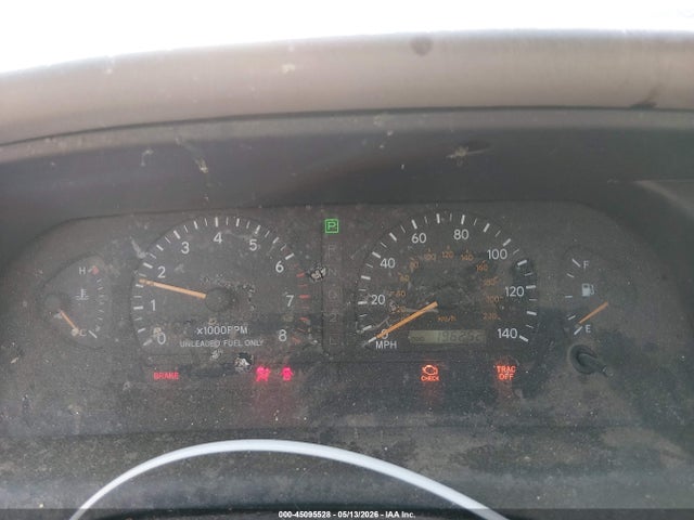 1999 Toyota Avalon Xls მანქანა იყიდება აუქციონზე, vin: 4T1BF18B7XU343339, აუქციონის ნომერი: 45095528