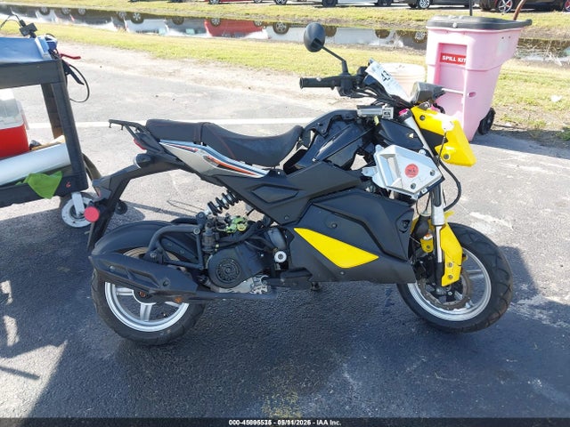 Продажа на аукционе авто 2024 Kawasaki Z750s, vin: LFETCAGV5R1200139, номер лота: 45095535
