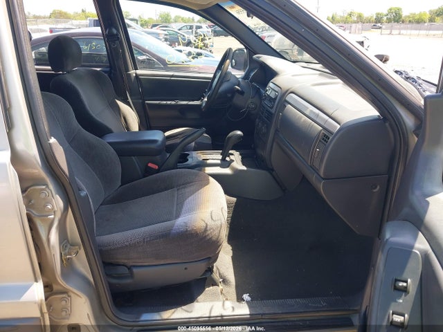 2001 Jeep Grand Cherokee Laredo მანქანა იყიდება აუქციონზე, vin: 1J4GW48S01C538542, აუქციონის ნომერი: 45095556