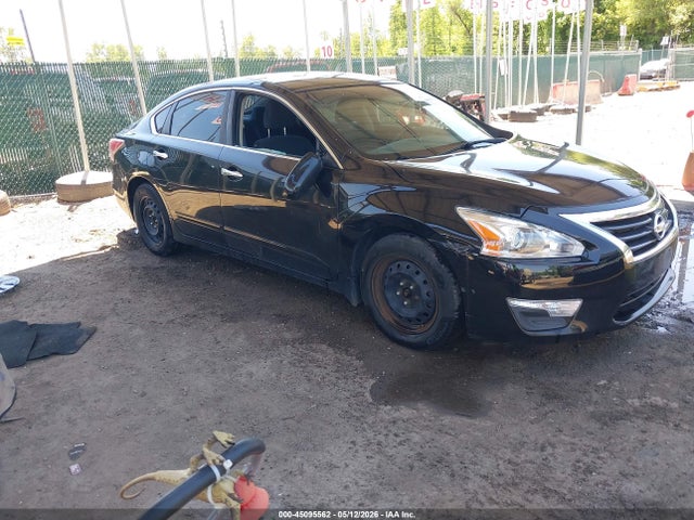 2015 Nissan Altima 2.5 S მანქანა იყიდება აუქციონზე, vin: 1N4AL3AP8FC585559, აუქციონის ნომერი: 45095562