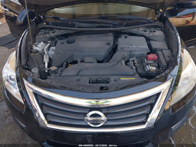 2015 Nissan Altima 2.5 S მანქანა იყიდება აუქციონზე, vin: 1N4AL3AP8FC585559, აუქციონის ნომერი: 45095562