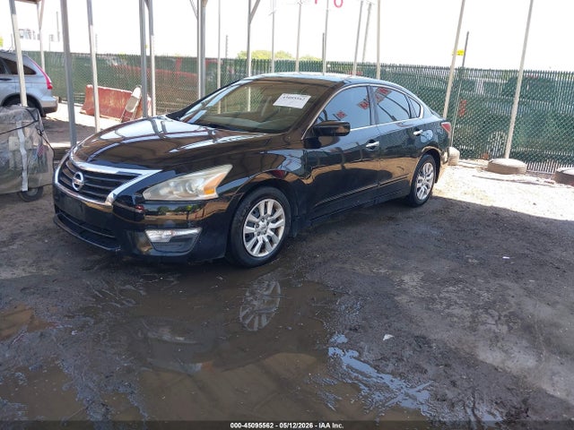 2015 Nissan Altima 2.5 S მანქანა იყიდება აუქციონზე, vin: 1N4AL3AP8FC585559, აუქციონის ნომერი: 45095562