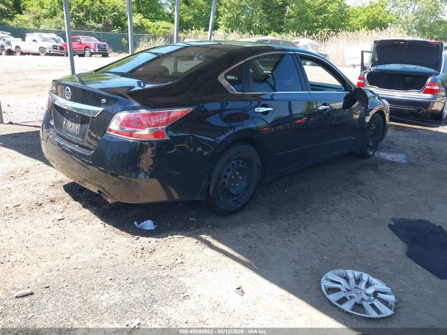 2015 Nissan Altima 2.5 S მანქანა იყიდება აუქციონზე, vin: 1N4AL3AP8FC585559, აუქციონის ნომერი: 45095562