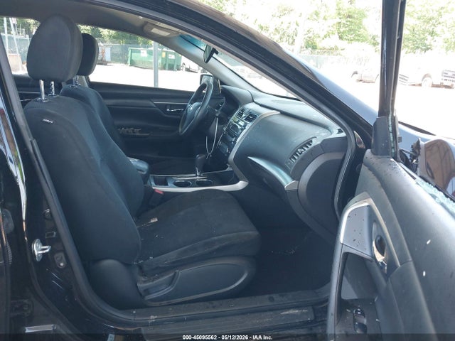 2015 Nissan Altima 2.5 S მანქანა იყიდება აუქციონზე, vin: 1N4AL3AP8FC585559, აუქციონის ნომერი: 45095562