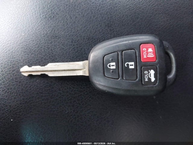 2017 Toyota Camry Se მანქანა იყიდება აუქციონზე, vin: 4T1BF1FK0HU421142, აუქციონის ნომერი: 45095601