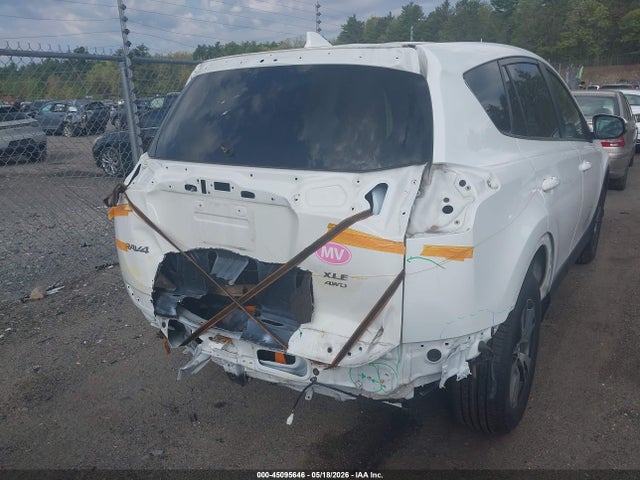 JTMRFREV3JJ227726 Toyota Rav4 Xle