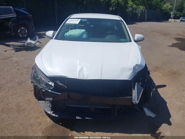 Hyundai ELANTRA SE 2019 5NPD74LF7KH427458 Image 6