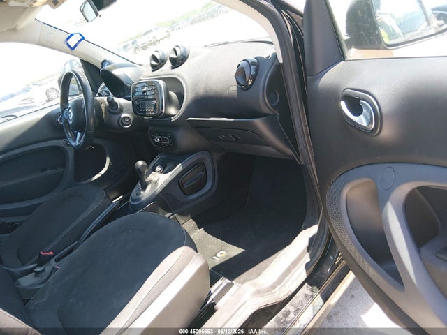Aukcja sprzedaży 2016 Smart Fortwo Passion, vin: WMEFJ5DA4GK062329, numer aukcji: 45095653
