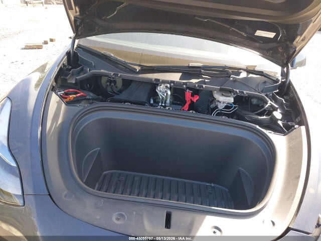 45095707 :رقم المزاد ، 7SAYGDEE9RA329434 vin ، 2024 Tesla Model Y Long Range Dual Motor All-wheel Drive مزاد بيع