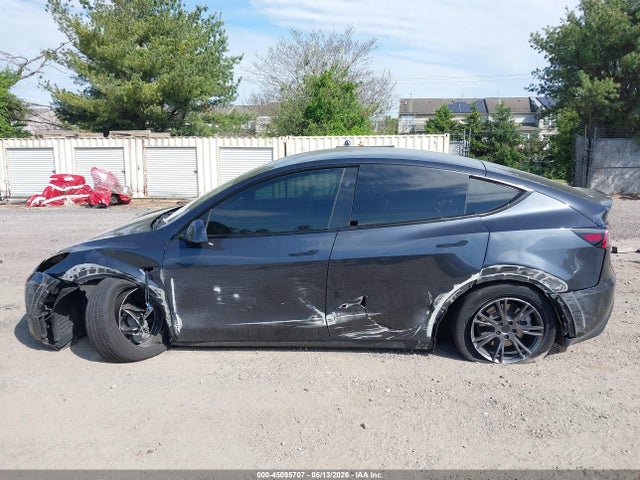 45095707 :رقم المزاد ، 7SAYGDEE9RA329434 vin ، 2024 Tesla Model Y Long Range Dual Motor All-wheel Drive مزاد بيع