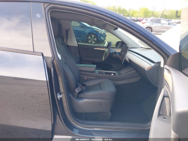 45095707 :رقم المزاد ، 7SAYGDEE9RA329434 vin ، 2024 Tesla Model Y Long Range Dual Motor All-wheel Drive مزاد بيع