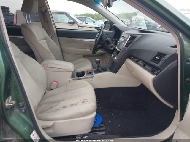 45095709 :رقم المزاد ، 4S4BRBFC6A1365026 vin ، 2010 Subaru Outback 2.5i Premium مزاد بيع