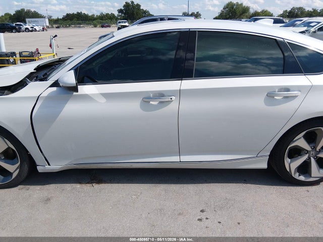 45095710 :رقم المزاد ، 1HGCV1F92JA161067 vin ، 2018 Honda Accord Touring مزاد بيع